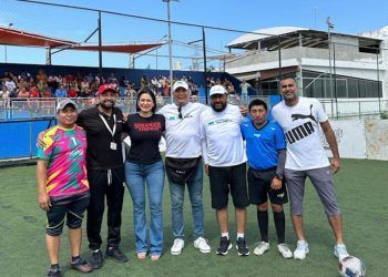 Estefanía Mercado inaugura torneo estatal infantil de Street Soccer