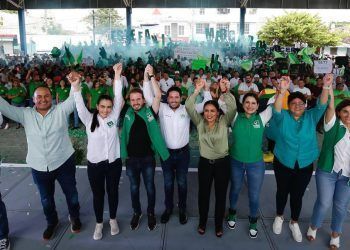 Escribamos las mejor historia del PVEM en Solidaridad, destaca Renán Sánchez al tomar protesta a Fernando Muñoz como líder en este municipio