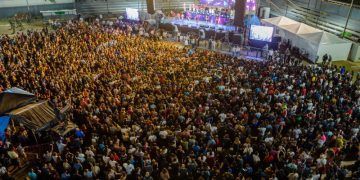Con Los Ángeles Azules, Tulum vibra en grande al cumplir XV años