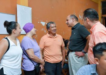 Exigen enseñanza de inglés en escuelas públicas