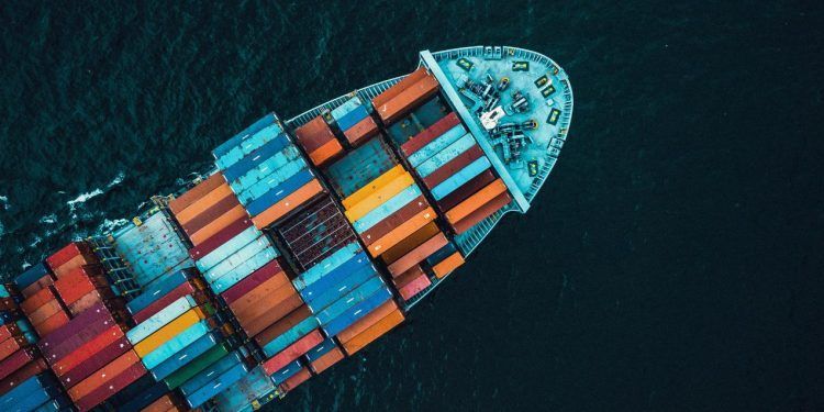 MAERSK será pionera en conversión de buques portacontenedores a motores de metanol