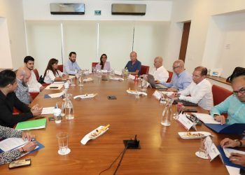 Productiva reunión de gobernadora con el Consejo Hotelero del Caribe Mexicano
