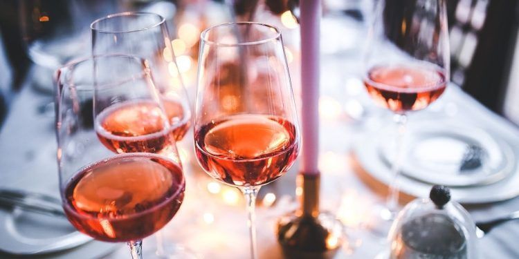 It’s Rosé O’Clock! Todo lo que debes saber sobre el Día Mundial del Vino Rosado