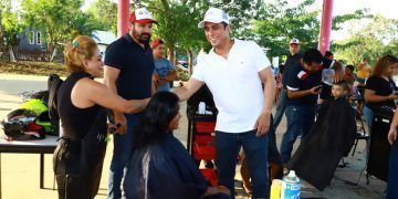 Servicios gratuitos del Icatqr en la colonia Antorchistas, de Chetumal