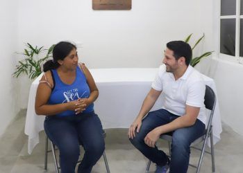 Atiende Renán Sánchez nuevas solicitudes en materia de salud de los cozumeleños