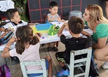 Estefanía Mercado lleva a las colonias de Playa del Carmen curso de inglés para niños y adolescentes