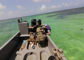 La Secretaría de Marina a través de la Armada de México rescata a una persona en inmediaciones del Canal de Zaragoza