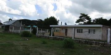 Habitantes de San Isidro la Laguna no tienen luz ni agua desde hace cuatro días