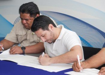 Firma Renán Sánchez convenio con AMERIMED para facilitar a los cozumeleños el acceso a servicios médicos especializados