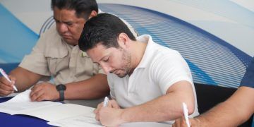 Firma Renán Sánchez convenio con AMERIMED para facilitar a los cozumeleños el acceso a servicios médicos especializados