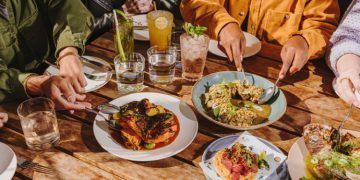 El verano es para disfrutarlo al aire libre: OpenTable presenta Los 50 restaurantes para comer al aire libre más populares de México este 2023