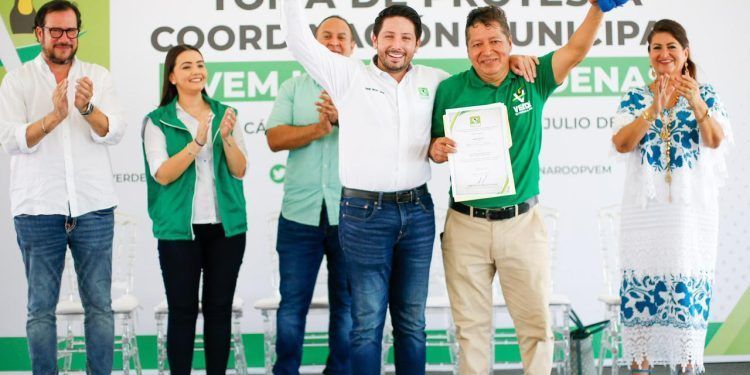Hace Renán Sánchez un llamado a construir el futuro del verde en Lázaro Cárdenas