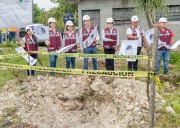 Diego Castañón activa obra que ampliará el alumbrado público en Manuel Antonio Ay