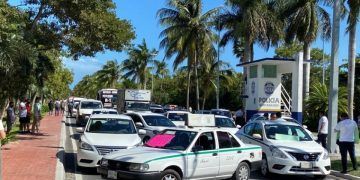 Extingue IMOVEQROO cuatro concesiones de taxi por bloques de la zona hotelera