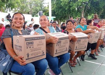 Entregará SEBIEN paquetes alimentarios a beneficiarias en rezago