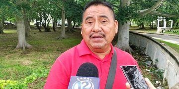 Atiende gobernadora denuncia de los productores agrícolas