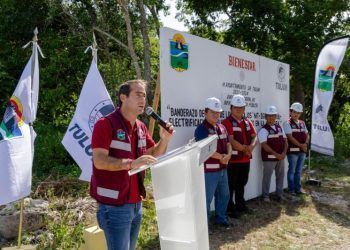 Diego Castañón pone en marcha electrificación y alumbrado de COBÁ