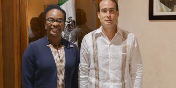 Sostiene Diego Castañón histórico encuentro con la cónsul estadounidense Dorothy Nguttter