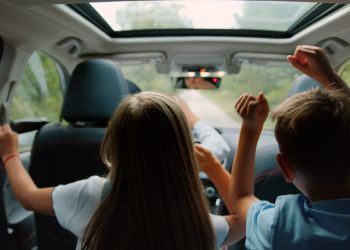 Evita sorpresas en tus vacaciones: tips de viaje en auto