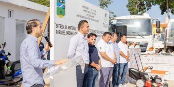 Diego Castañón fortalece servicios públicos con entrega de material y equipo nuevo
