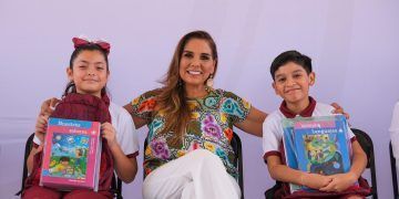 Con entrega de útiles, uniformes y mochilas Mara Lezama inaugura el ciclo escolar 2023-2024