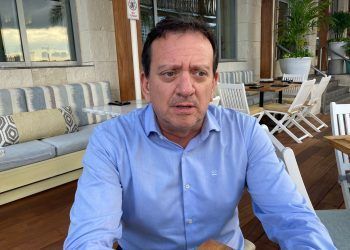 Autores invitan a hoteleros a trabajar en favor de Quintana Roo para construir un marco jurídico