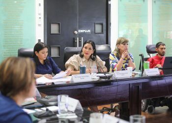 Aprueban en comisiones la no prescripción del feminicidio, iniciativa de Estefanía Mercado