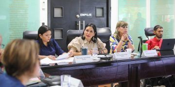 Aprueban en comisiones la no prescripción del feminicidio, iniciativa de Estefanía Mercado