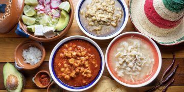 En México existen más de 10 tipos de pozole, donde el ingrediente principal es ¡la carne de cerdo!