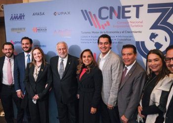 Presentan empresarios decálogo para fortalecer turismo en México