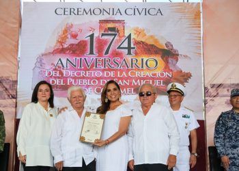 Celebra Mara Lezama con habitantes de Cozumel el 174 aniversario de creación del pueblo de San Miguel