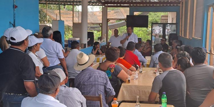 Rubén Carrillo realiza exitosa gira por Yucatán para dar a conocer sus propuestas para dirigir el sindicato de taxistas «Andrés Quintana Roo»