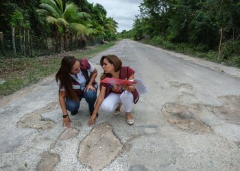 Atiende Mara Lezama petición de pobladores de Laguna Guerrero y anuncia rehabilitación del camino de acceso
