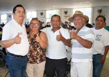 Pide Rubén Carrillo a socios taxistas votar por la planilla blanca este 25 de noviembre