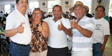 Pide Rubén Carrillo a socios taxistas votar por la planilla blanca este 25 de noviembre