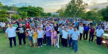 Agradece Nivardo Mena invitación a convivencia en Lázaro Cárdenas