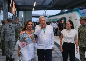 Acompaña Mara Lezama al Presidente Andrés Manuel López Obrador en inauguración del primer tramo del Tren Maya