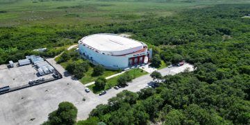 Invierte Mara Lezama 46 MDP en rehabilitación del Poliforum “Benito Juárez” de Cancún