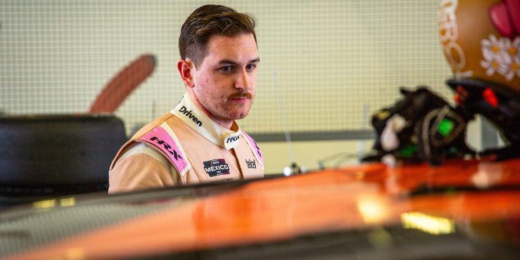 Rodrigo Rejón y el GGG Racing Team, al Memorial Coliseum con NASCAR México