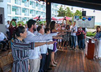 Toma protesta Mara Lezama a nueva directiva de la Asociación de Hoteles de Cozumel