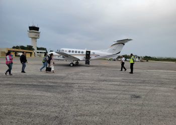 Xóchitl Gálvez usa vuelo privado entre Campeche y Villahermosa