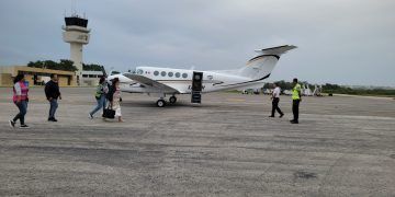 Xóchitl Gálvez usa vuelo privado entre Campeche y Villahermosa