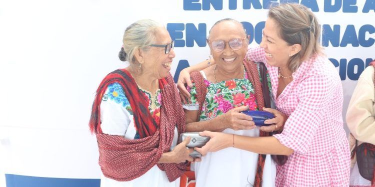 Las y los yucatecos ya pueden ver mejor gracias a la Beneficencia Pública