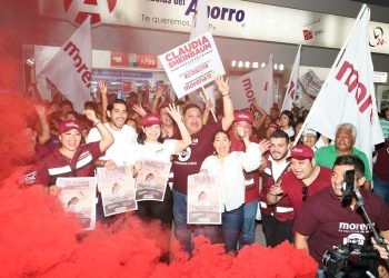 Miles de morenistas respaldan a Claudia Sheinbaum en cierre de precampaña en Playa del Carmen