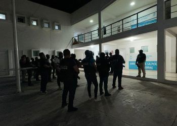 Rescata FGE a 25 mujeres víctimas de trata de personas y asegura droga durante cateo