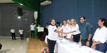 Cancún Avanza en Seguridad Vial: Taxistas de Nuevo Ingreso Completan Curso Pionero