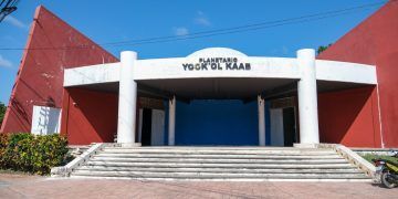 Gobernadora Mara Lezama Anuncia Inversión de 13.8 Millones de Pesos para Renovar el Planetario Yook´ol Kaab en Chetumal