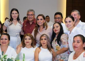 Maestras y maestros, conductores de la transformación del estado: Mara Lezama