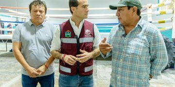Diego Castañón supervisa avances de la ampliación y rehabilitación de la Unidad Deportiva de Tulum