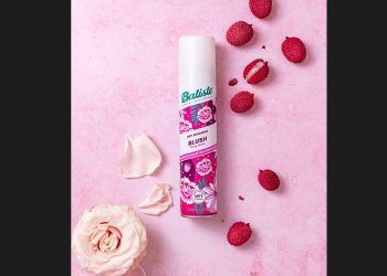 Shampoo en seco: la solución para limpiar tu pelo y contribuir con el cuidado del agua